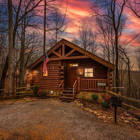 Log Cabin, Hot Tub, Fireplace, Pool Table & Views! Sevierville Exteriör bild